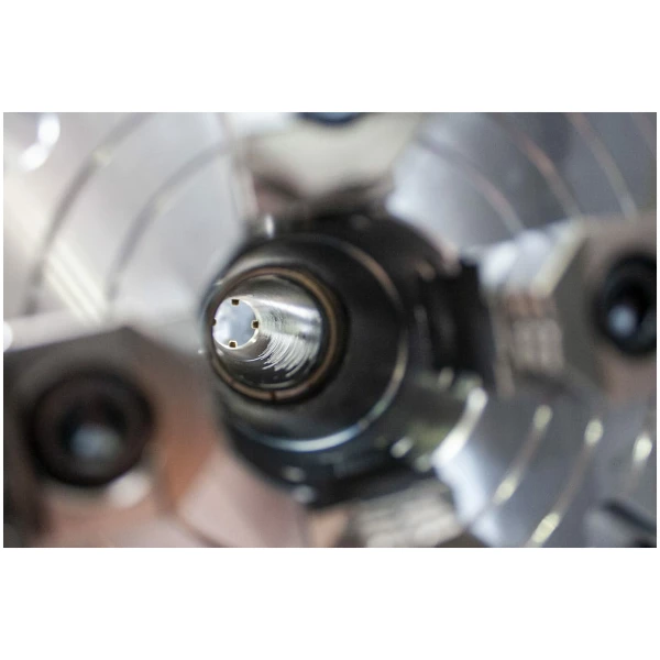 An image of the RL-1440G-TW-EVS-GS spider from the perspective of inside of the spindle bore