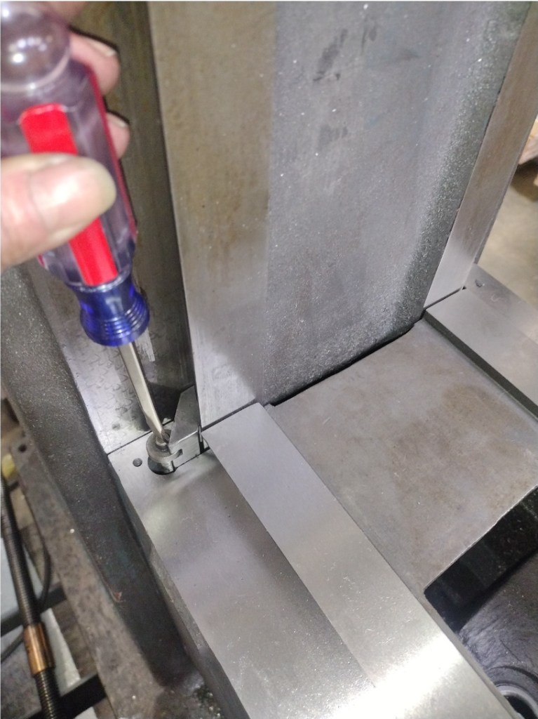 Installing a freshly flaked and scraped knee gib